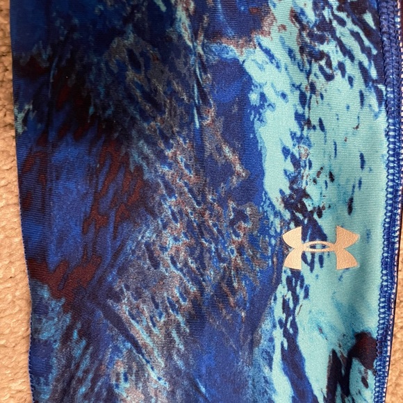 Under Armour Outfit - Picture 3 of 5